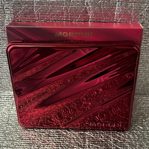 Morphe NAUGHTY EYESHADOW PALETTE - Picture 5 of 8